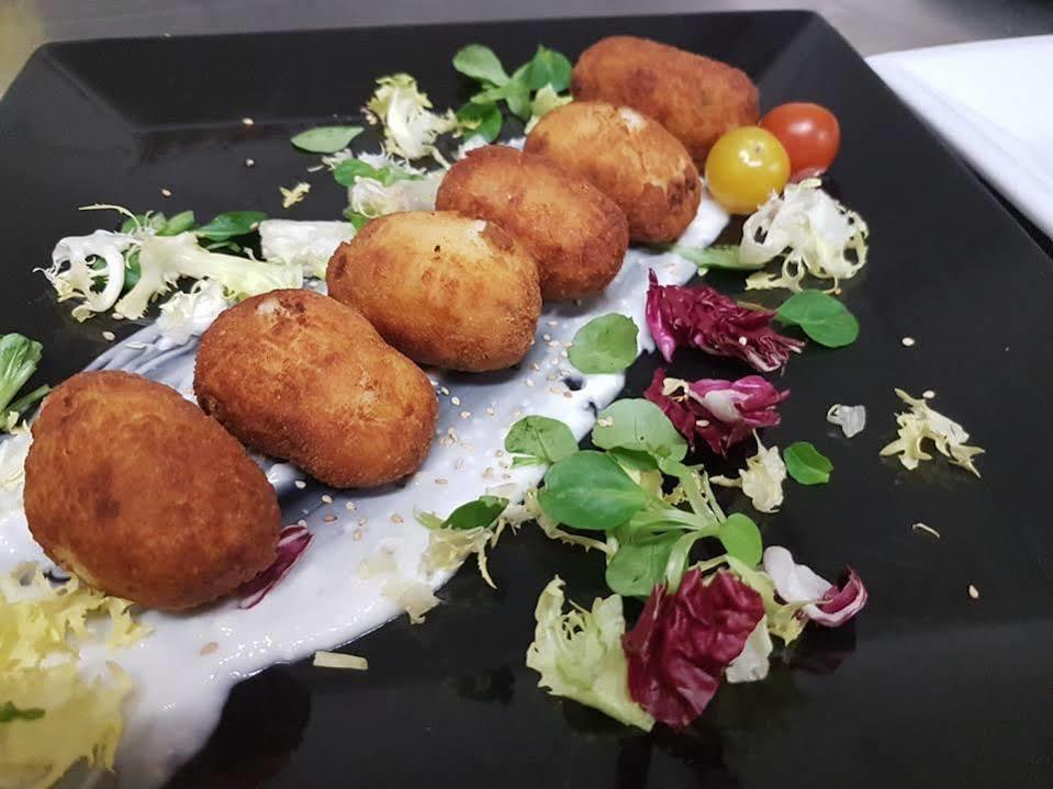 ארקוס דה לה פרונטרה Hotel Restaurante Calderon מראה חיצוני תמונה